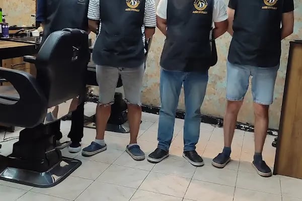 AZİZ ERKEK KUAFÖRÜ - Resim 2