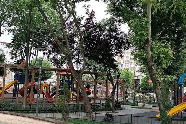 Zeki Şengör Parkı - Resim 7