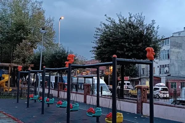Zeki Şengör Parkı - Resim 10