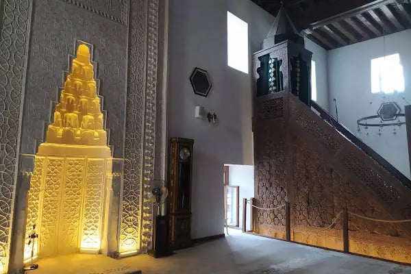 Ahielvan Cami - Resim 2