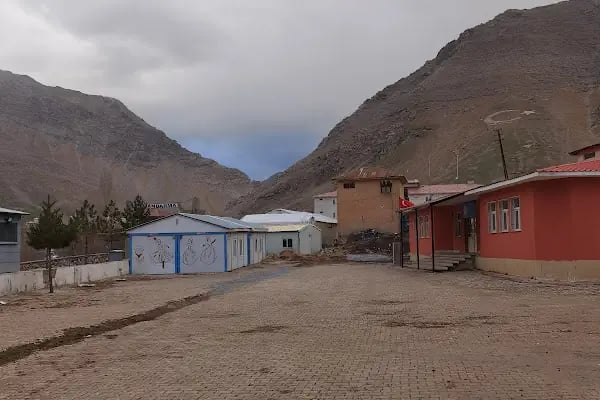 Bahçesaray Jandarma Karakolu - Resim 8