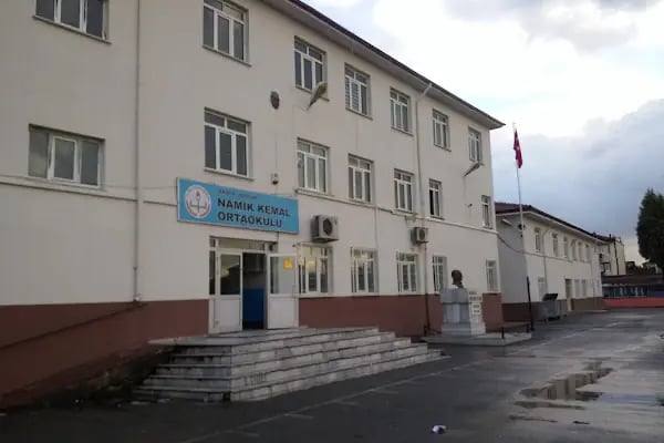 Namık Kemal Ortaokulu - Resim 17