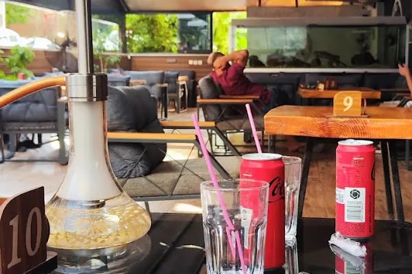 Küçük Adam (Cafe &amp; Pub) - Resim 11