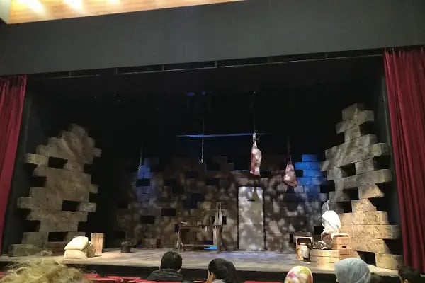 Devlet Tiyatroları Ziraat Sahnesi - Resim 16