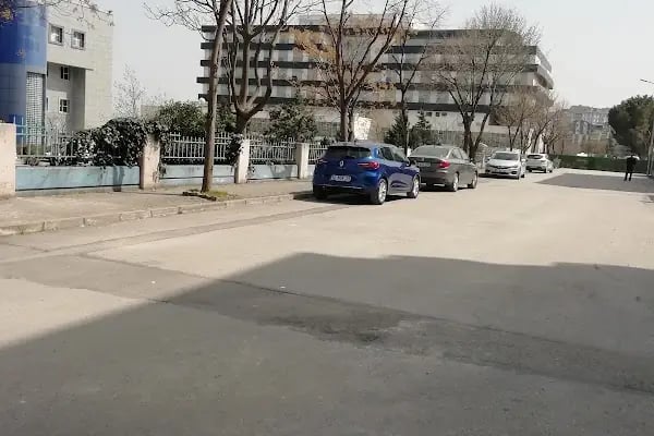 Yüksek İhtisas Hastanesi Taksi Durağı (Eski Şevket Yılmaz Taksi Durağı) - Resim 5