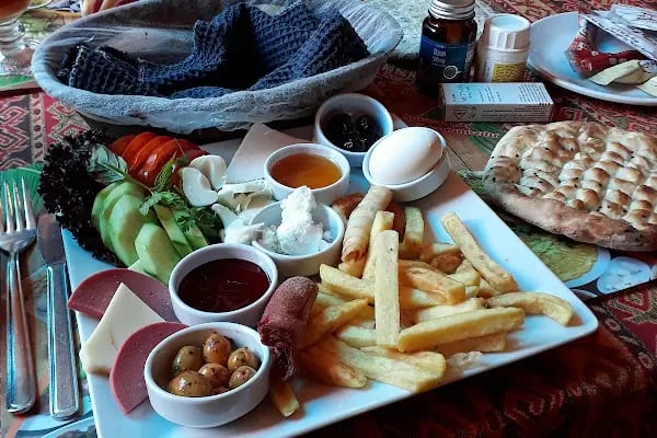 Palmiye Cafe - Resim 17