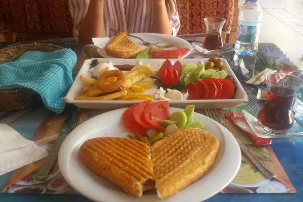 Palmiye Cafe - Resim 14