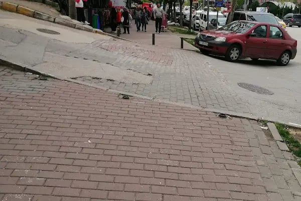 Burbak Kapalı Otopark - Resim 19