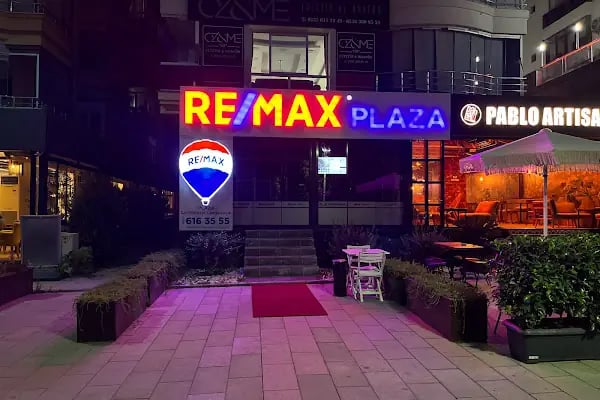 REMAX Plaza Gayrimenkul - Resim 6