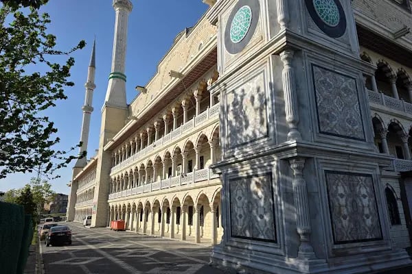 Taşoluk Yeşil Cami - Resim 18