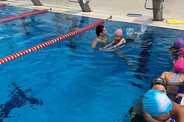 Atıcılar Olimpik Yüzme Havuzu Cimnastik Salonu - Resim 4