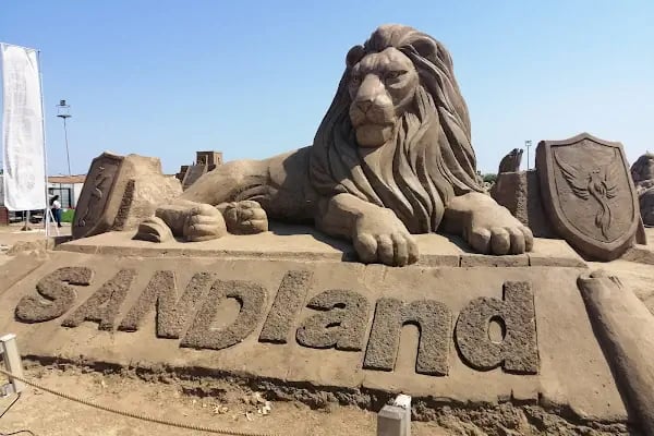 Sandland - Resim 3