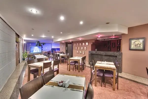 Hotel Antroyal - Resim 9
