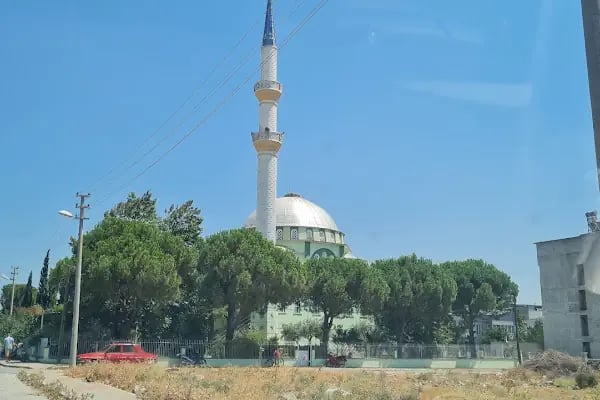 Yunus Emre Cami - Resim 1