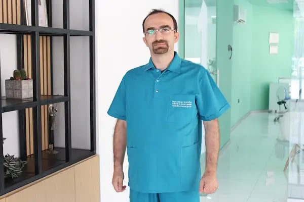 Prof. Dr. Sinan TOZOĞLU - Ağız, Diş ve Çene Cerrahı - Resim 11