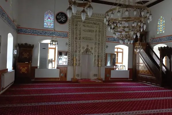 Akyurt Merkez Cami - Resim 7