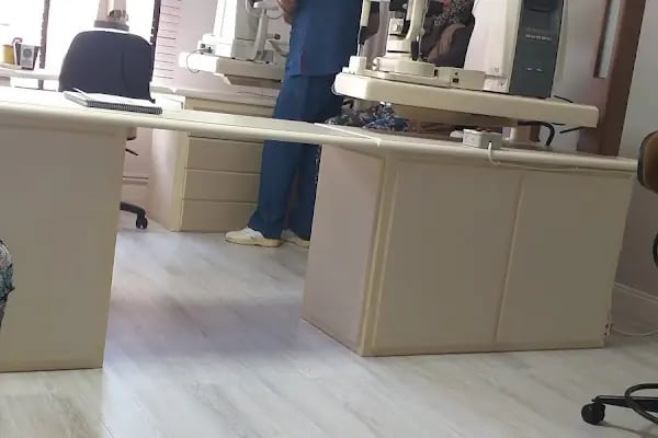 Özel Balıkesir Göz Lazer Kliniği Op.Dr.Muzaffer Ateş - Resim 5