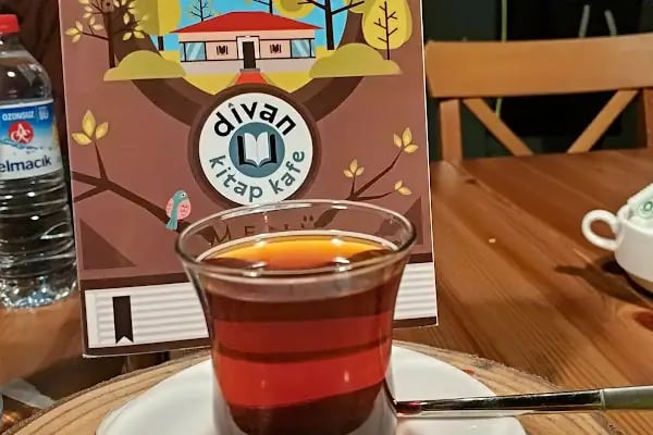 Divan Kitap Kafe - Resim 10
