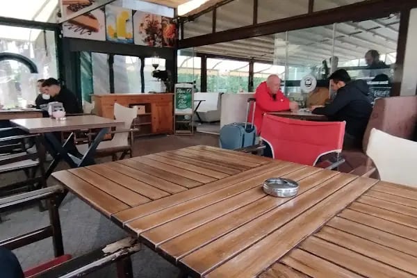 Divan Kitap Kafe - Resim 6
