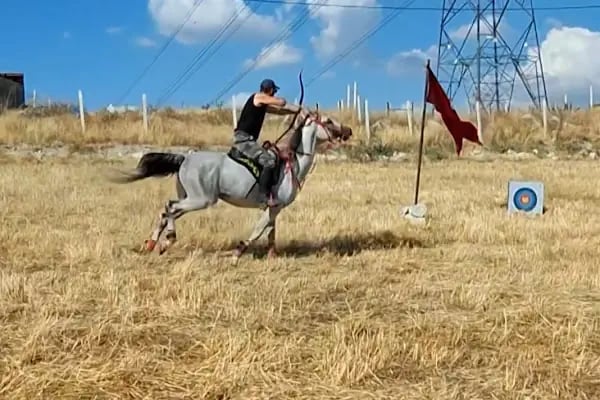 KULA BİNİCİLİK (BAĞLUM-KEÇİÖREN AT ÇİFTLİĞİ) - Resim 3