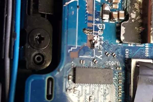 Doruk Bilişim - Bilgisayar &amp; Cep Telefonu Servis Alım Satım - Resim 5