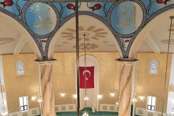 UHUD Cami - Resim 12