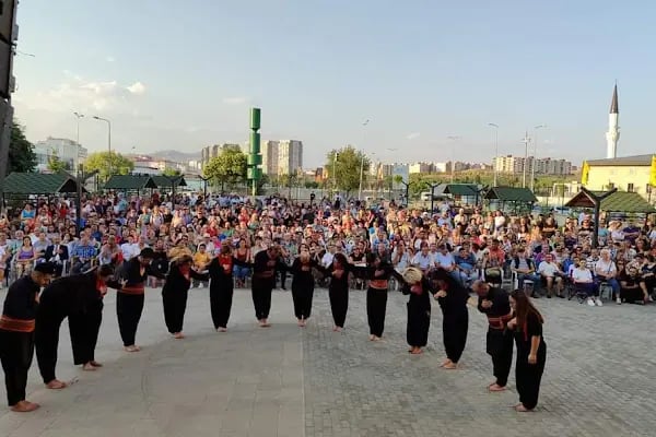 Pir Sultan Abdal Cemevi - Resim 14