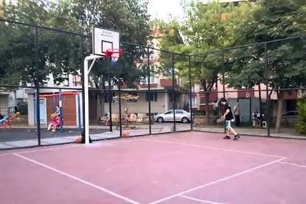 Uğur Mumcu Parkı - Resim 18