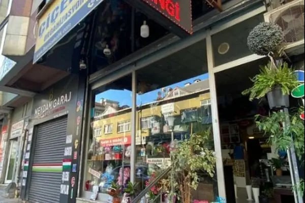 Ivy istanbul Flowers&amp;Cafe - Resim 2