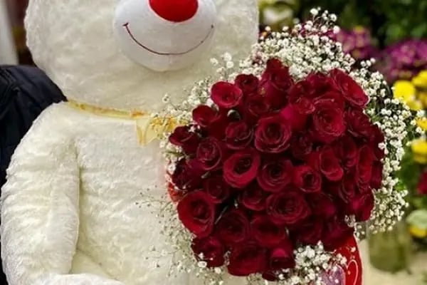 Ivy istanbul Flowers&amp;Cafe - Resim 3