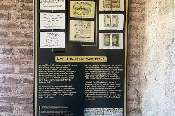 Gölcük Belediyesi Hattat Ali Vasfi İzmidi Hüsnü Hat Müzesi - Resim 5
