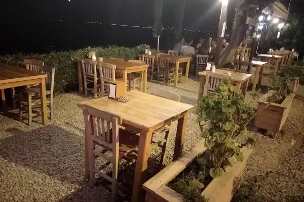 Bodrum Bunker Cafe &amp; Bistro - Resim 13