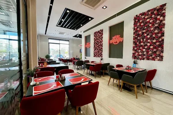 ShapeSphere Cafe & Events - Resim 5