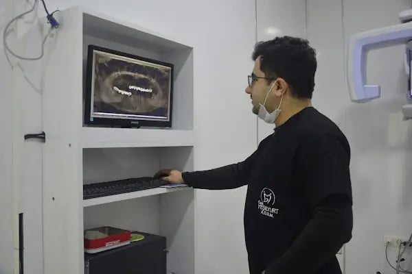 Özel Yeşilyurt Ağız Ve Diş Sağlığı Polikliniği - Resim 13