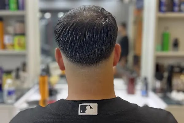 By Hüseyin Kesici barber shop - Resim 11