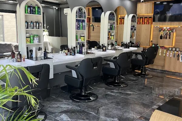 By Hüseyin Kesici barber shop - Resim 17