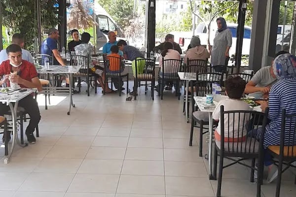 ADANALI İRFAN USTA KEBAB VE PİDE - Resim 1