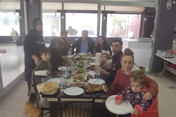 ADANALI İRFAN USTA KEBAB VE PİDE - Resim 19
