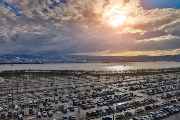 Kocaeli Büyükşehir Belediyesi Otopark - Resim 3