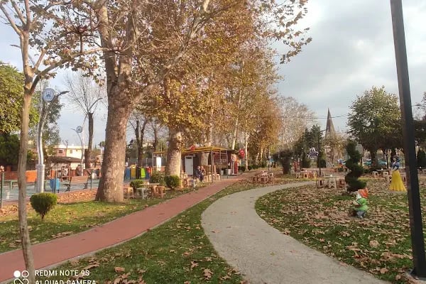 Şeker Mahallesi Parkı - Resim 6