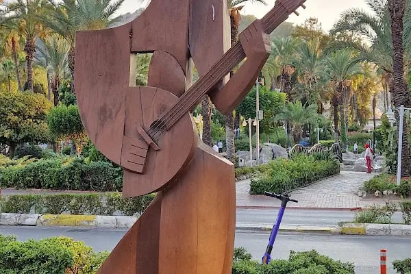Alanya Belediye Parkı - Resim 8