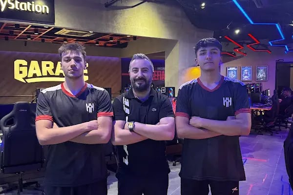 Garage Game Esport Center - Resim 7