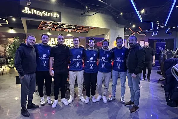 Garage Game Esport Center - Resim 5