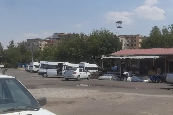 Diyarbakır Doğu ilçe garajı - Resim 1