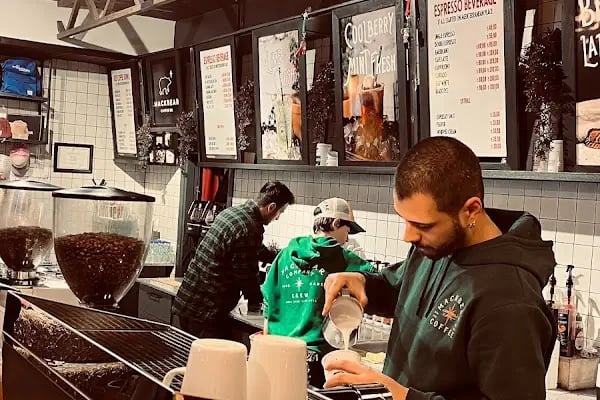 Mackbear Coffee Balıkesir - Resim 6