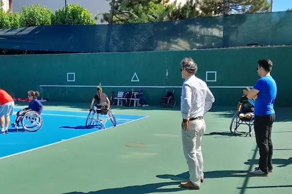 Demirci Tenis Kortları - Resim 9
