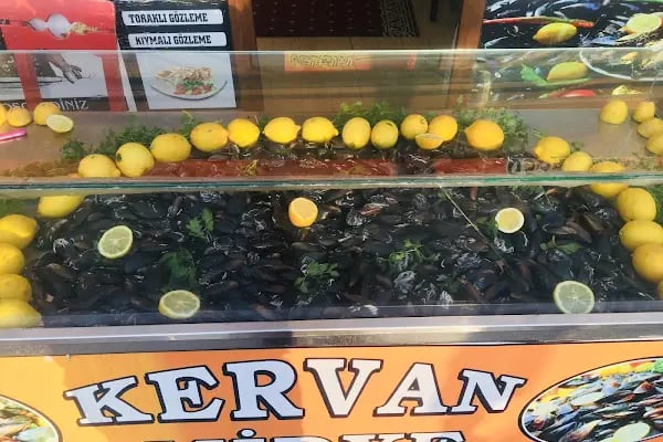 MİDYE KERVAN / İÇLİ KÖFTE - Resim 13