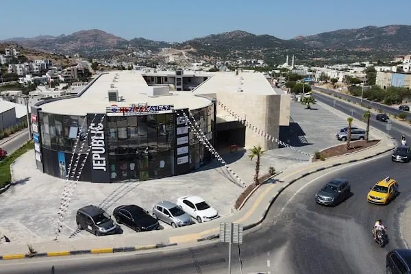 Bodrum Uçan Balon &amp; Parti Malzemeleri – Baloon Store Oasis Avm | Yalıkavak | Türkbükü | Gümüşlük | Yalıkavak Marina - Resim 4