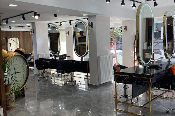 Özgür Çiftegöz Hair &amp; Make Up - Avcılar Kadın Kuaförü Avcılar Güzellik Merkezi - Resim 16
