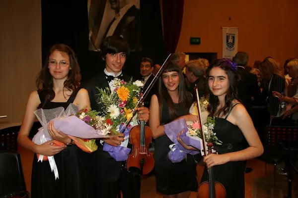 AKADEMİK MÜZİK - Resim 1